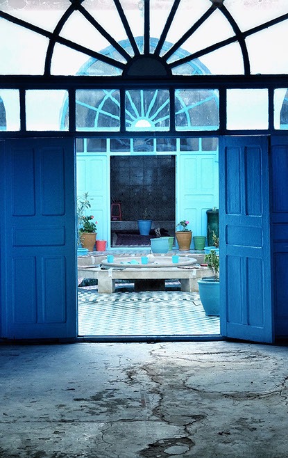 ringkamp-fotodesign-marokko-essaouira-innenhof blau
