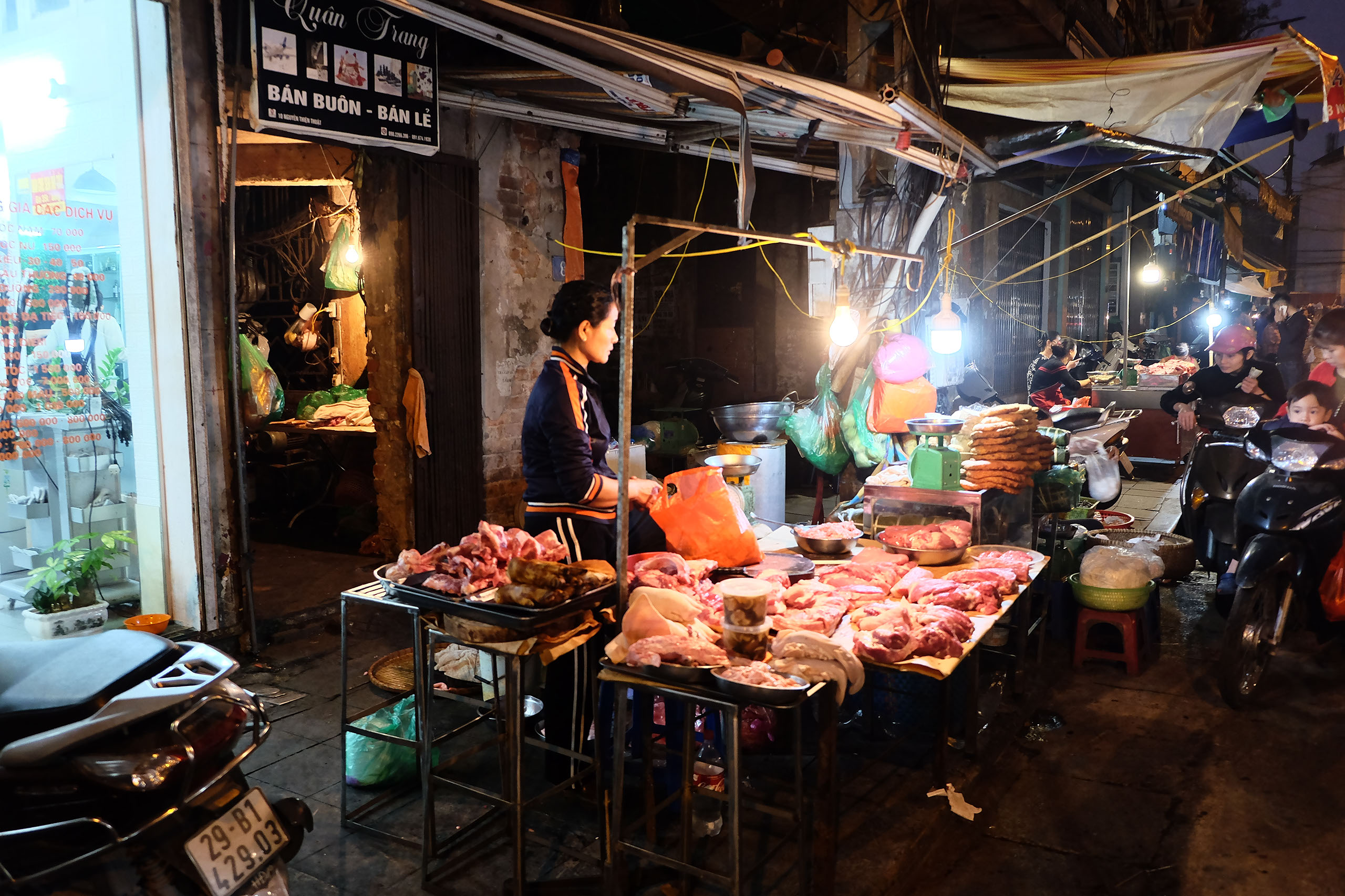 ringkamp-fotodesign-vietnam-hanoi-markt-nacht